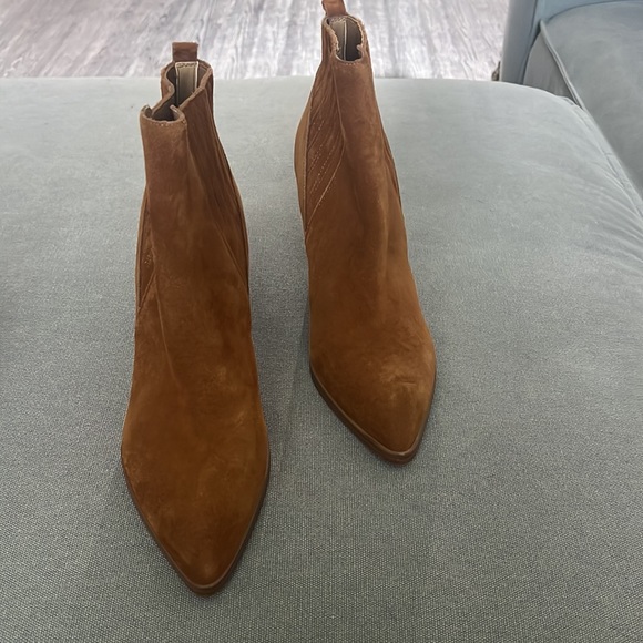 NWOT Marc Fisher Boots - Picture 3 of 4